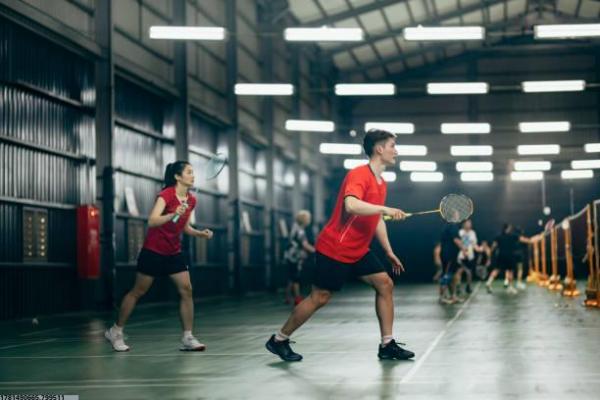 沙漠徒步速度解析_荒漠穿越节奏控制(图1)